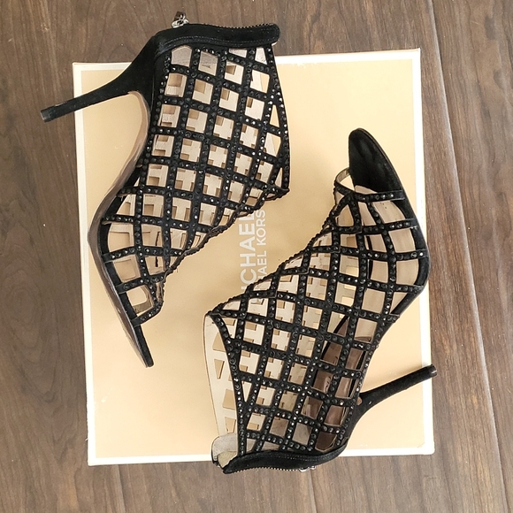 Michael Kors Yvoone Bootie caged rhinestones heels suede peep toe sandal 7.5 blk - Picture 2 of 16